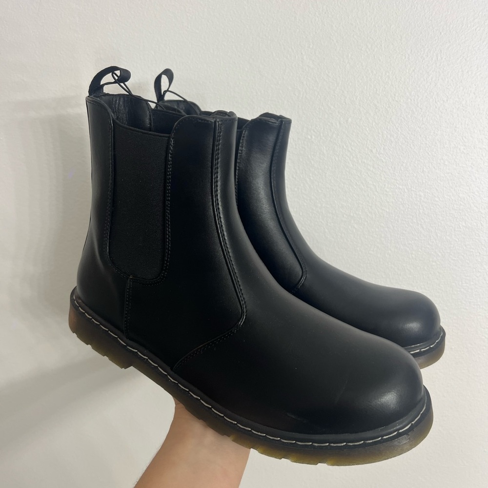 Black leather citybeach australia boots 
size us womens 9